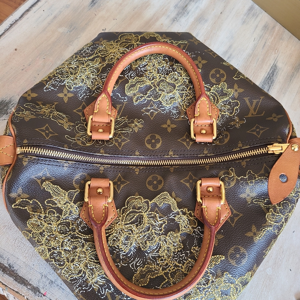 Louis vuitton - Picture 2 of 10